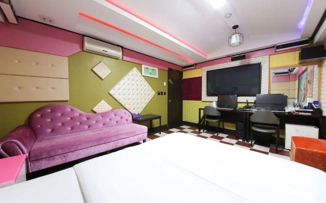 Gwangju Chungjangro Jasmine