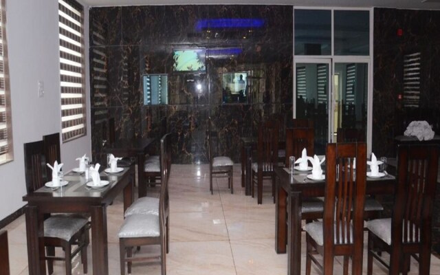Hotel Ashoka Palace