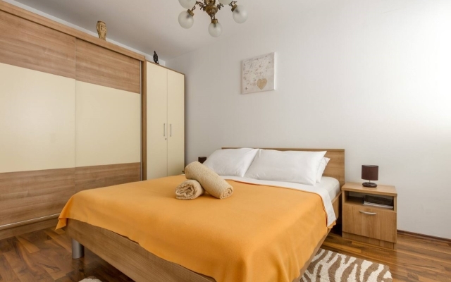 Apartment Deni - modern & in center: A1 Split, Riviera Split
