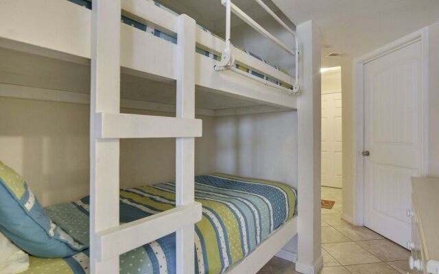Seascape 1221 1 Bedroom Condo by RedAwning