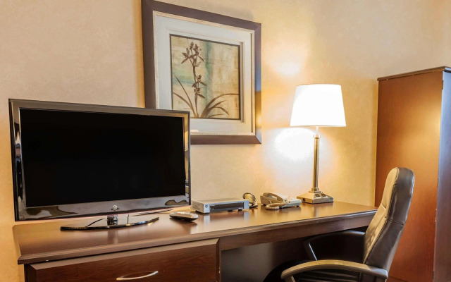 Quality Inn Near Seattle Premium Outlets Arlington