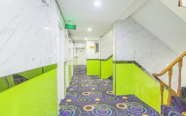 Lvdu Qing she Hotel