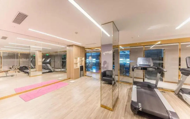 Yitel Premium (Shanghai Wujiaochang Metro Station)