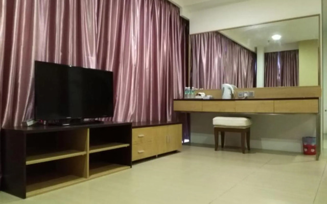 T Hotel Jalan Tar