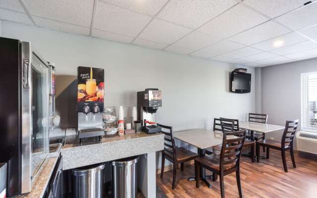 Rodeway Inn Lincoln West - University Area