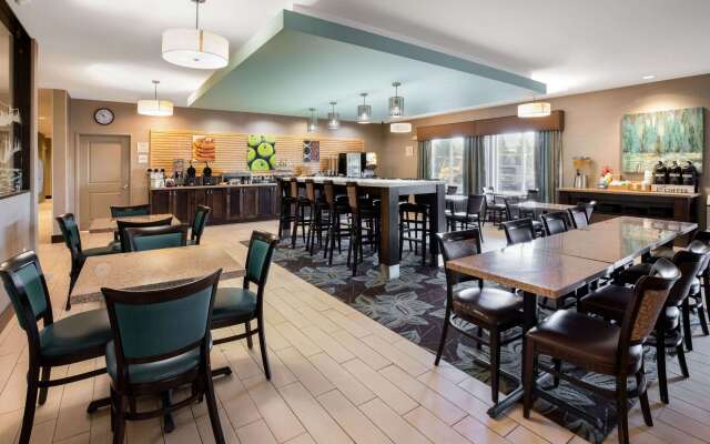 La Quinta Inn & Suites by Wyndham Bellingham