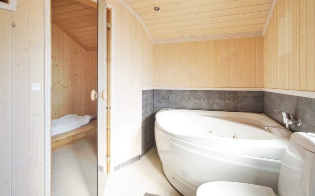 8 Person Holiday Home in Store Fuglede