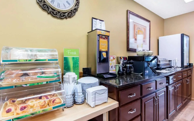 Quality Inn Arab Hwy 231