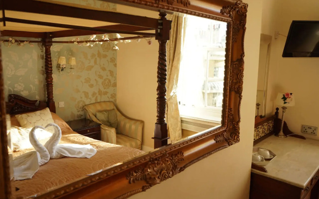 Regency Hotel
