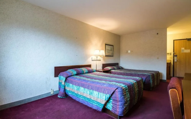 Super 8 St. Paul/i-94