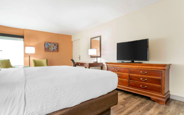 Econo Lodge Moss Point - Pascagoula