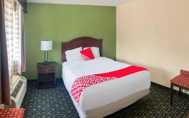 OYO Hotel Rosenberg TX I-69