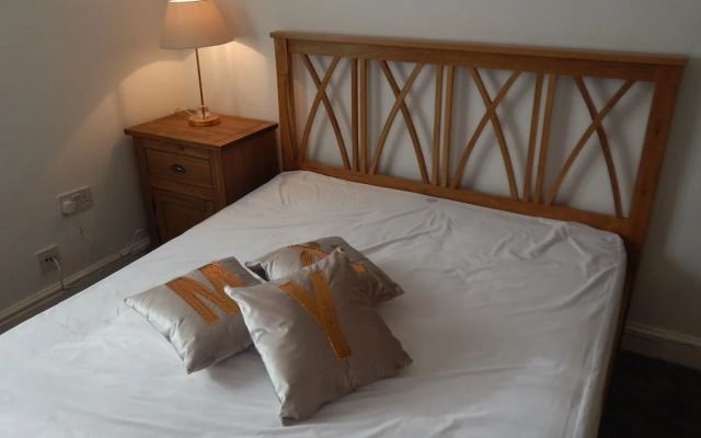 River Court Apartments LETS