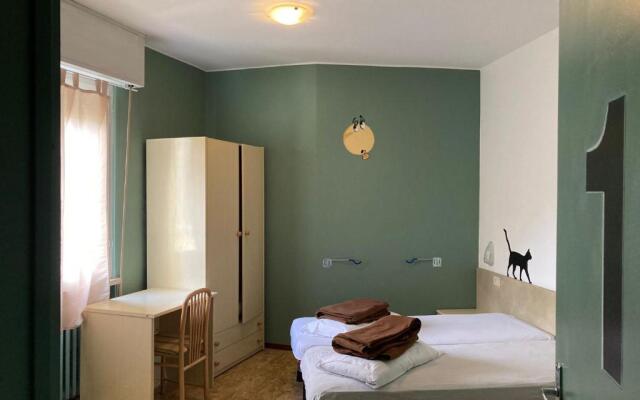Colors Hostel