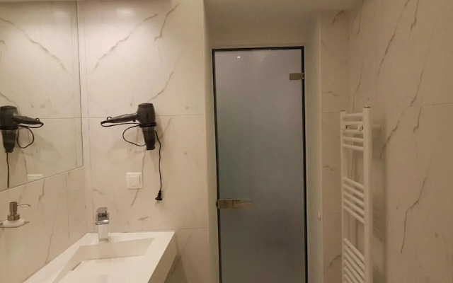 Laura Aristotelous Square Apartment