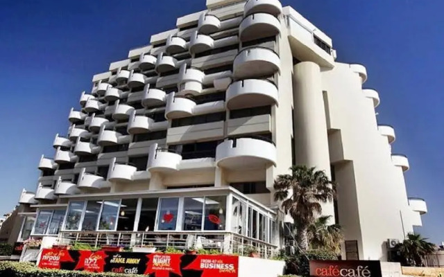 Marine Heights Suites