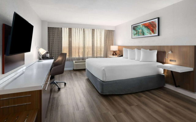 Wyndham Garden Norfolk Downtown