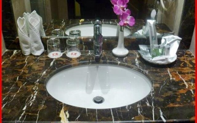 Al Isra CROM Hotel
