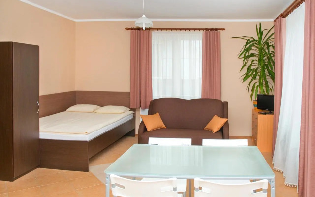 Family Homes - Sand Apartments