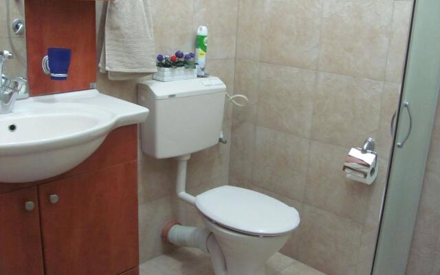 Hana's Guest House