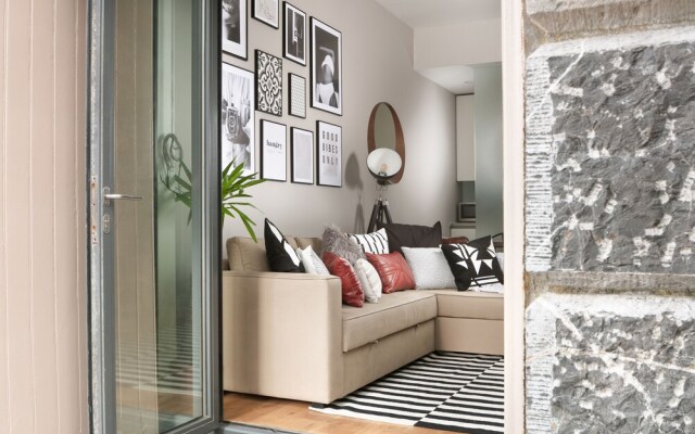 Plymouth Luxurious Apartment