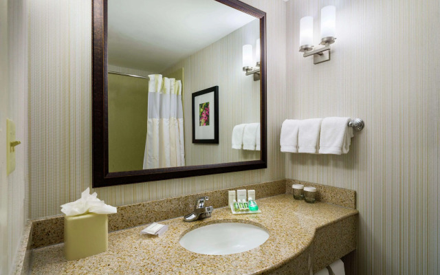 Hilton Garden Inn Queens/JFK Airport