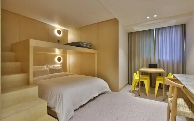 Gridt Hotel