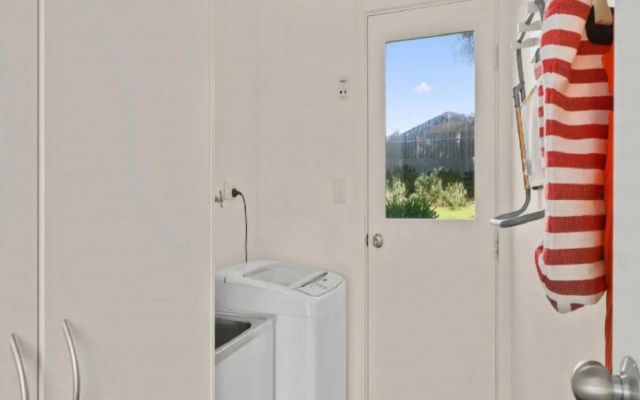 Whiteport by Wine Coast Holiday Rentals – Guest Rooms – Adelaide