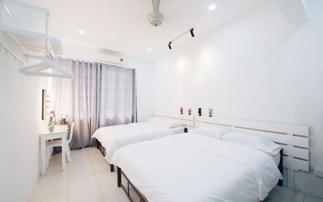 White Cottage Guest House – Guest Rooms – Malacca