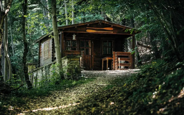 Cabane de la Saône by Lyon Country House