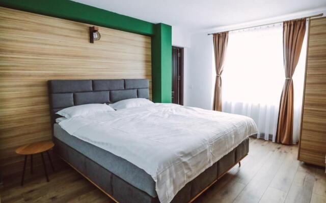 Altitude Guest House Ranca