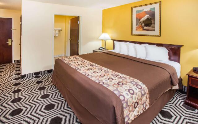 Halsted Inn and Suites Harvey - Chicago Southland