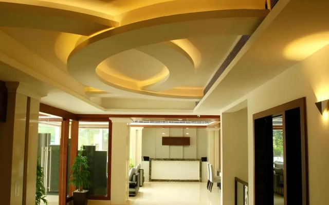 Hotel Moonlit Regency