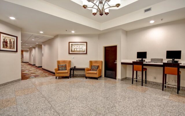 Holiday Inn & Suites Windsor Ambassador Bridge by IHG