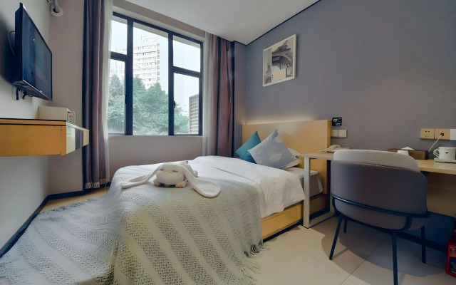 Shangyuan Hotel Chain (Guangzhou Thirteen Factories Yide Road Metro Station)