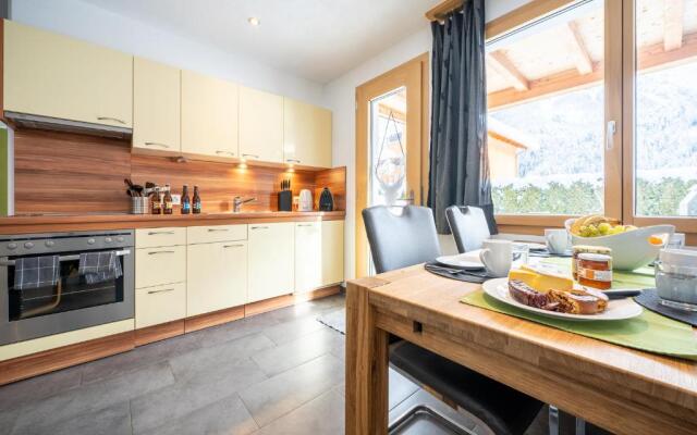 Chasa Sotchà Dadora 698