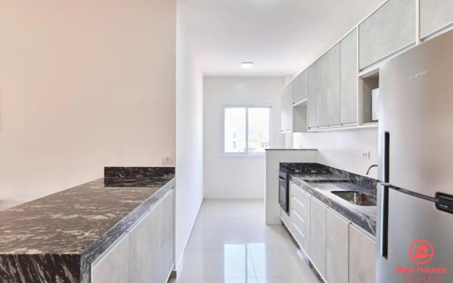 BH15: Apto charmoso com piscina e churrasqueira