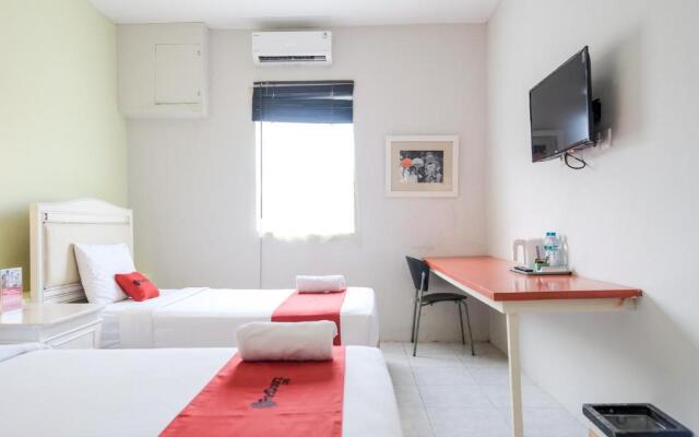 RedDoorz Plus at Sunrise Hotel Sanur