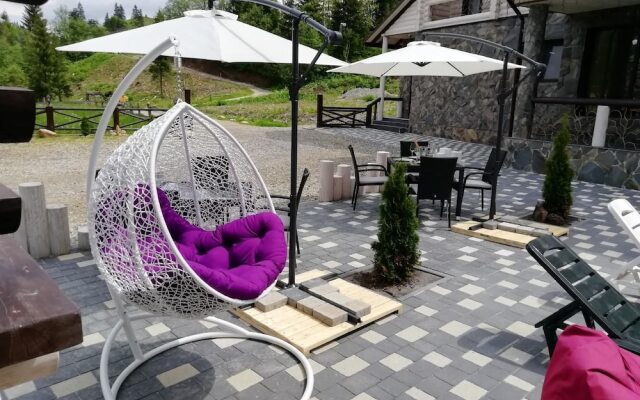 Whiteberry Hotel