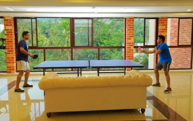 5 Falls Resort