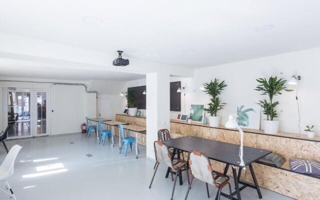 Omega House Hotel