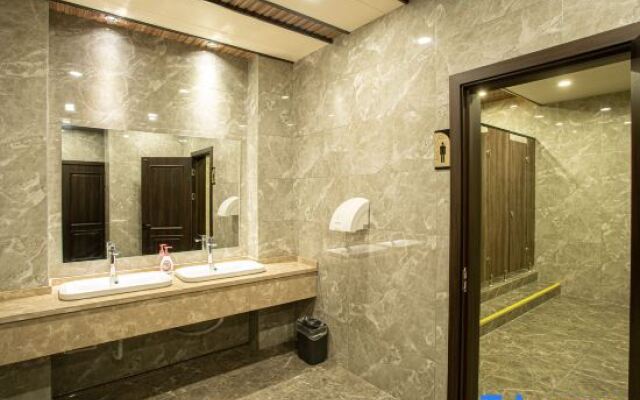 Hanting Hotel Dandong Yalu River