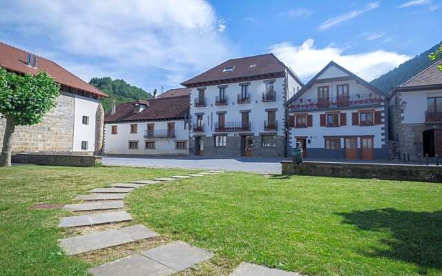 Hotel Rural Auñamendi