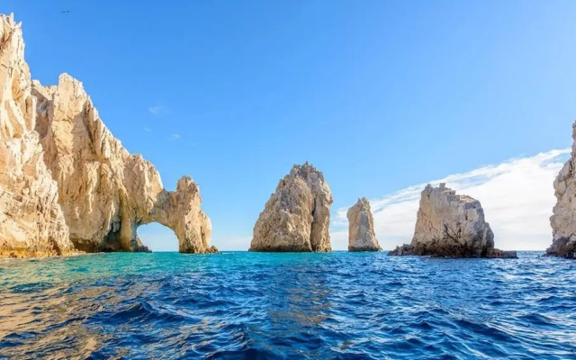 Marina Junior Suites