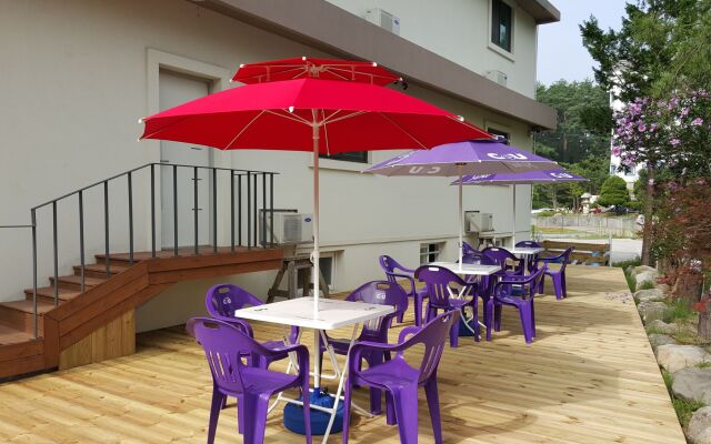 Gyeongpodae The Hotel Business