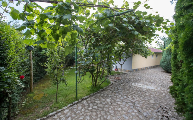 View Topia Apartments