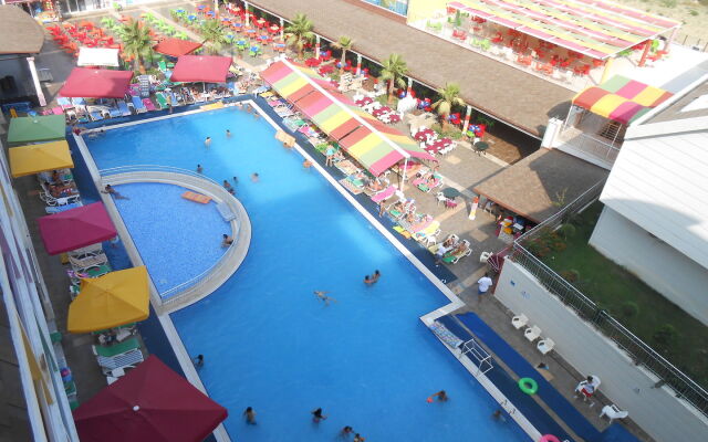 Side Win Hotel & Spa