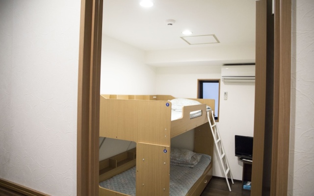 Guest House MaeHwa – Guest Rooms – Osaka