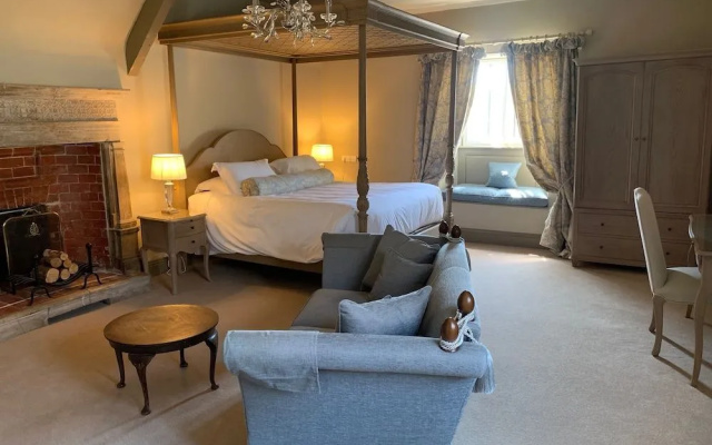 Mortons Manor