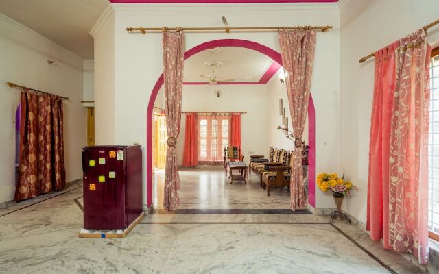OYO 13112 Home Peaceful Stay IT Park